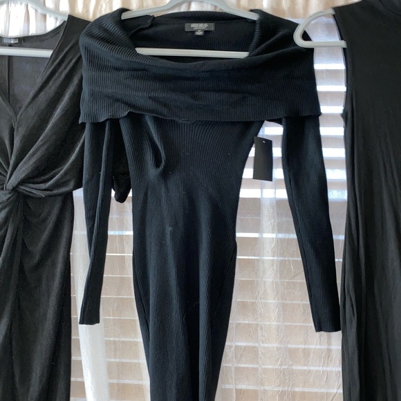 Dresses - Picture 3 of 4